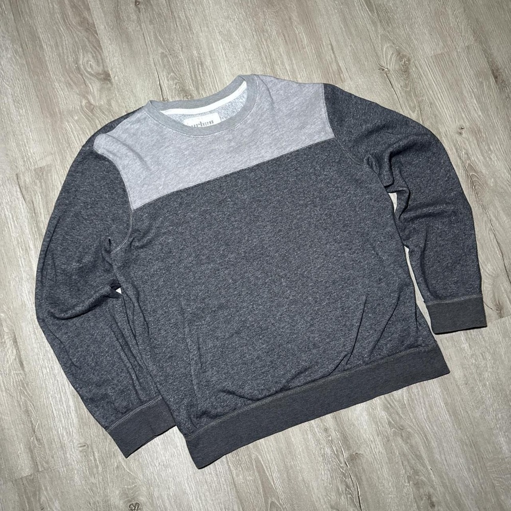 Urban Pipeline Grey and black crewneck sweatshirt